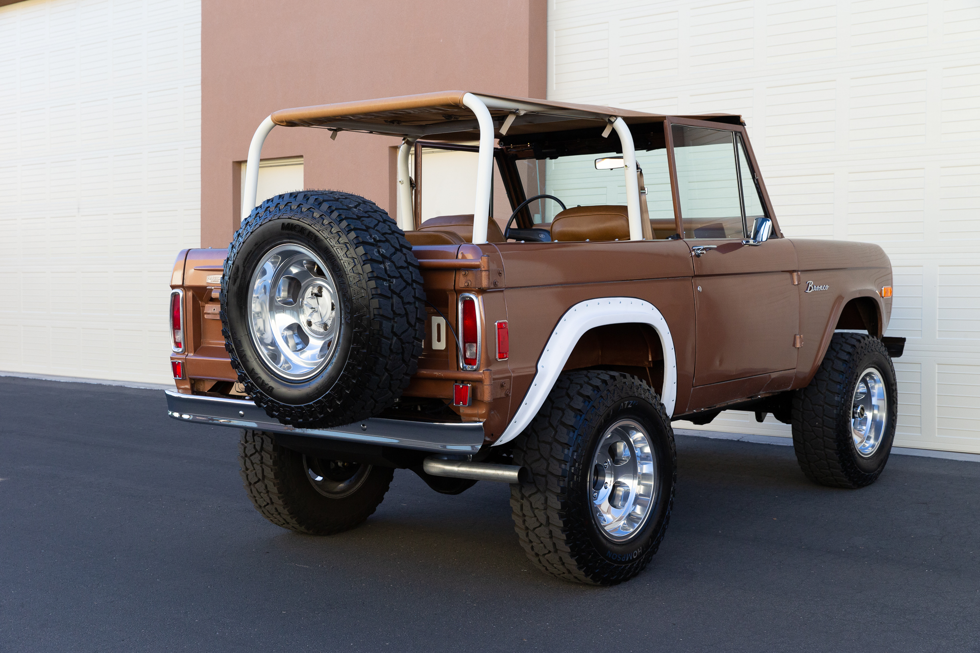 1977 FORD BRONCO for sale by auction in Chander, AZ, USA, image size:2000x1333