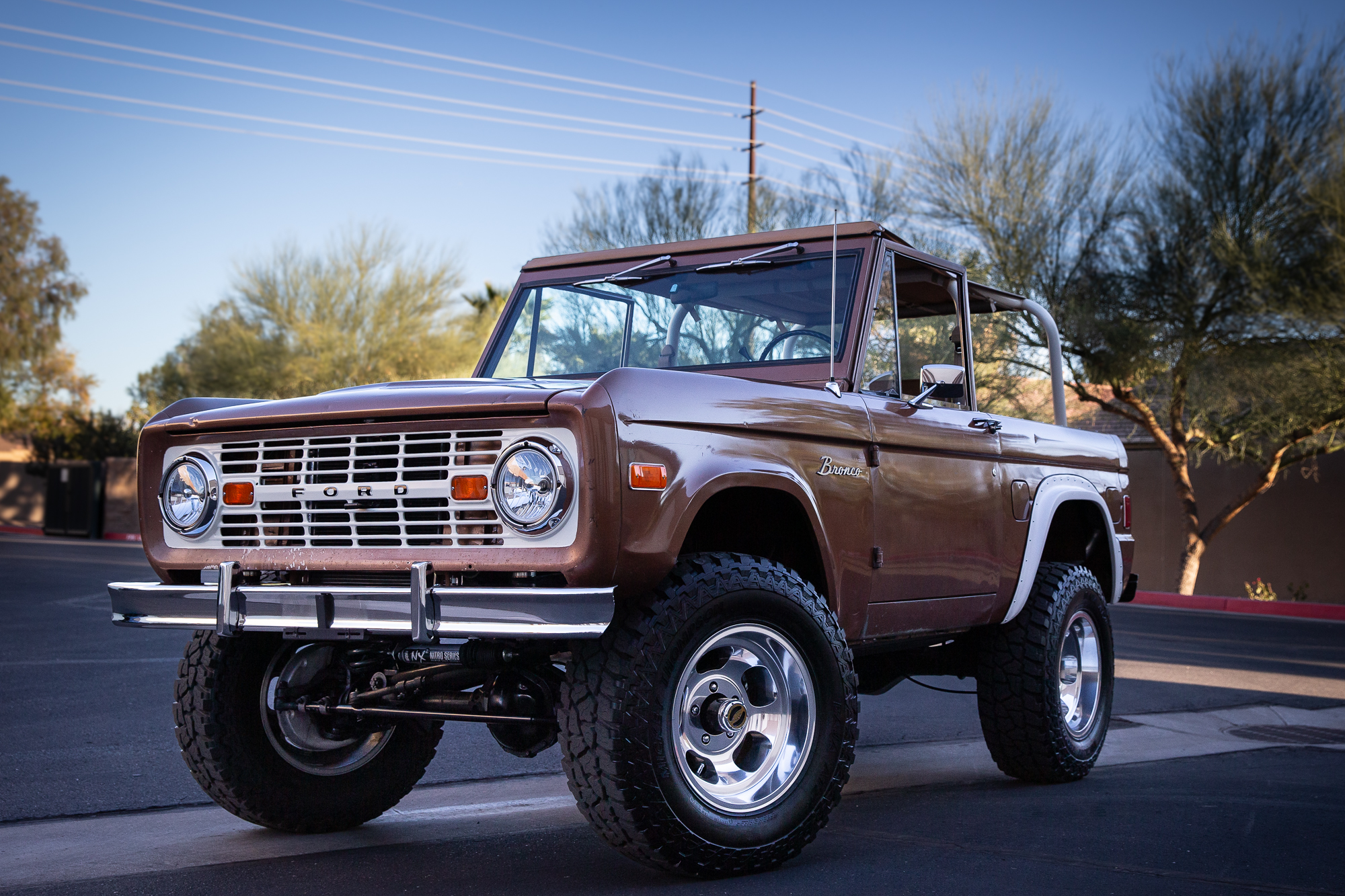 1977 FORD BRONCO for sale by auction in Chander, AZ, USA, image size:2000x1333
