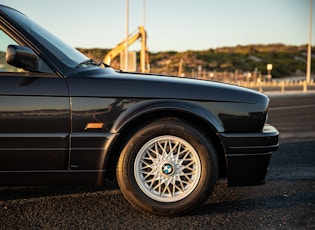 1988 BMW (E30) 320IS