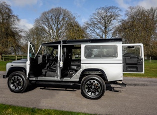 2014 LAND ROVER DEFENDER 110 XS STATION WAGON - 10,385 MILES