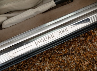 2000 JAGUAR XKR 4.0 COUPE