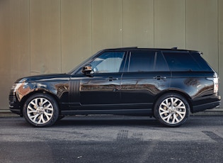 2022 RANGE ROVER VOGUE P400E LIMITED EDITION - 29 KM 