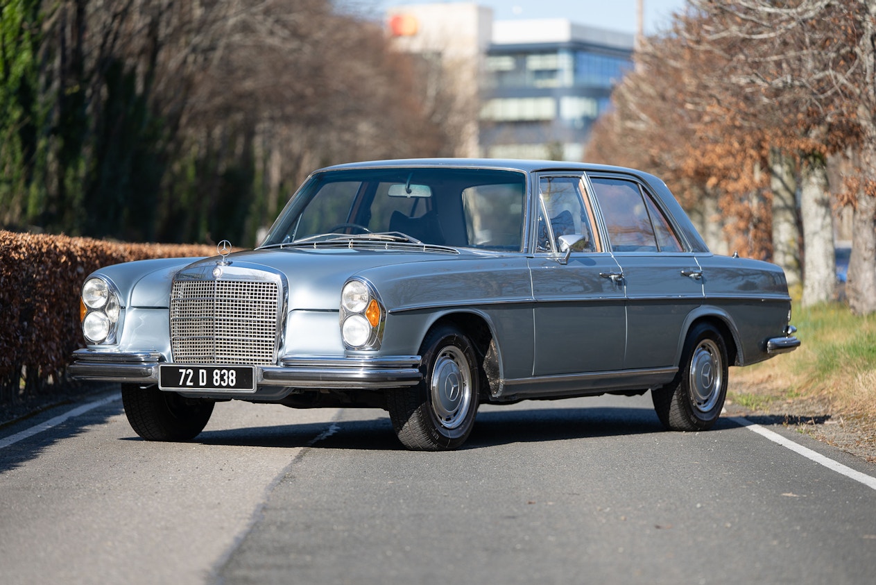 1972 MERCEDES-BENZ (W108) 280 SE 3.5L V8