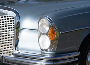 1972 MERCEDES-BENZ (W108) 280 SE 3.5L V8