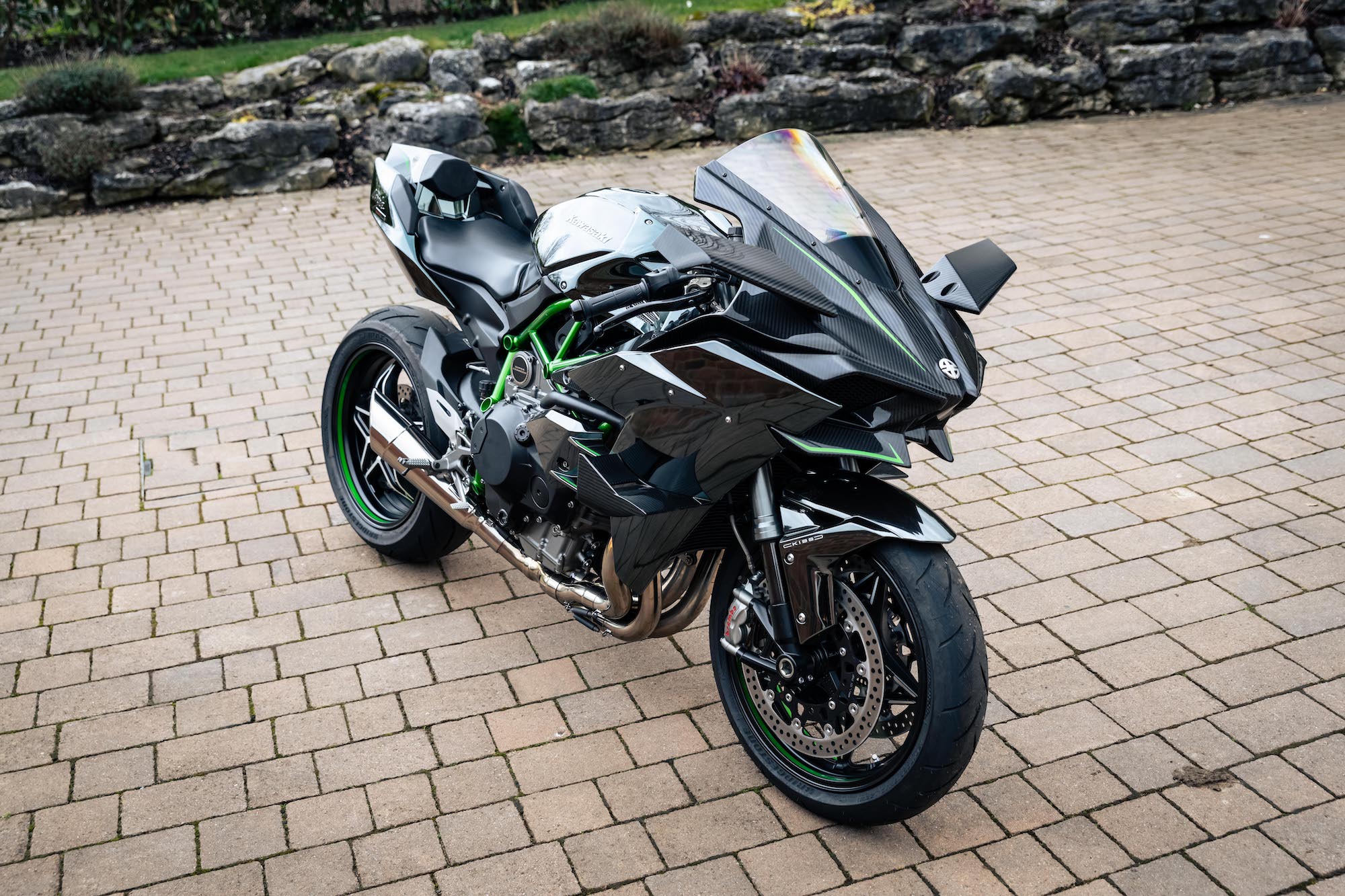 2015 KAWASAKI NINJA H2R 17 MILES ROAD LEGAL for sale by auction in Hertfordshire United Kingdom