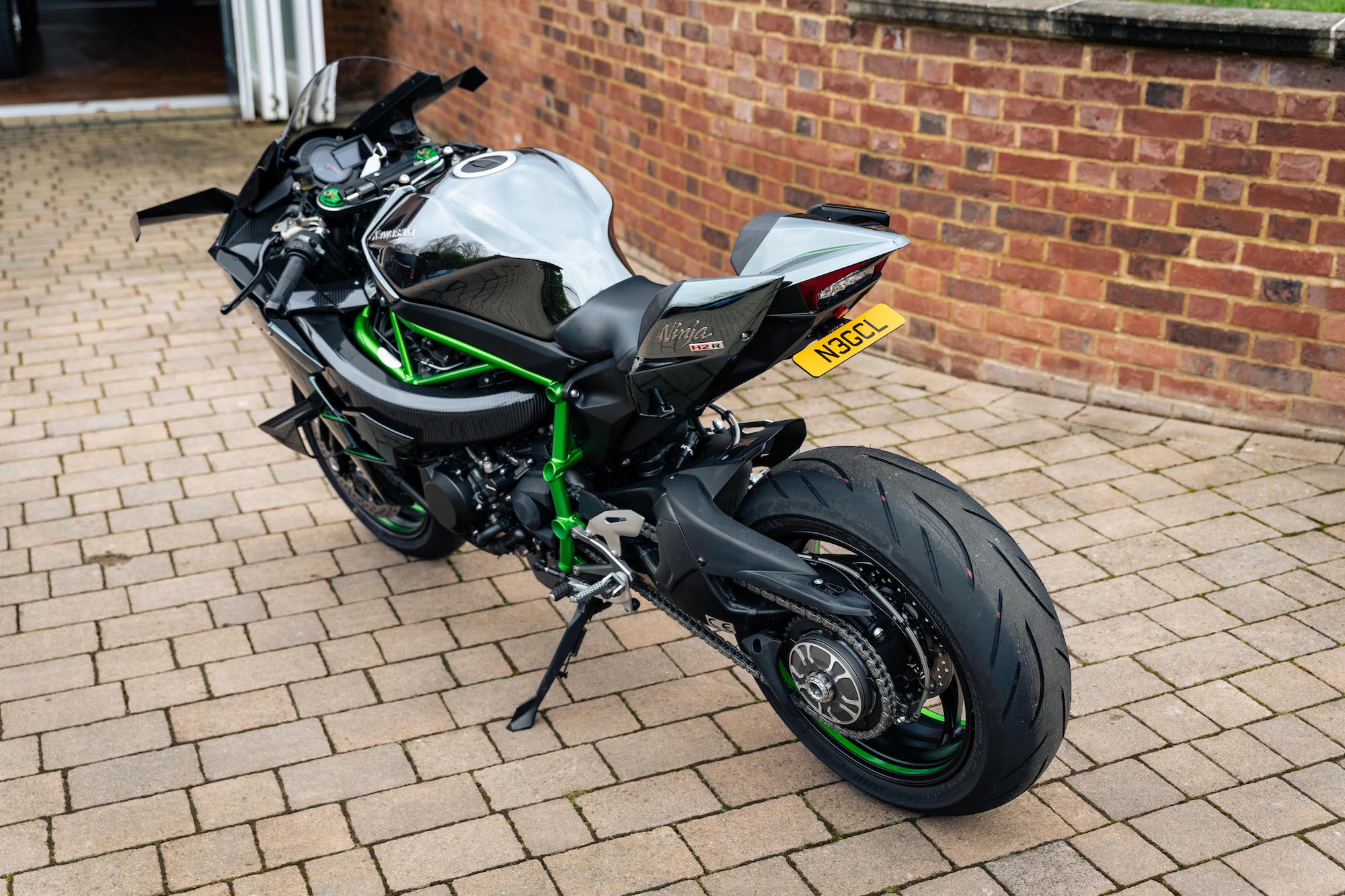 Kawasaki deals h2r hk