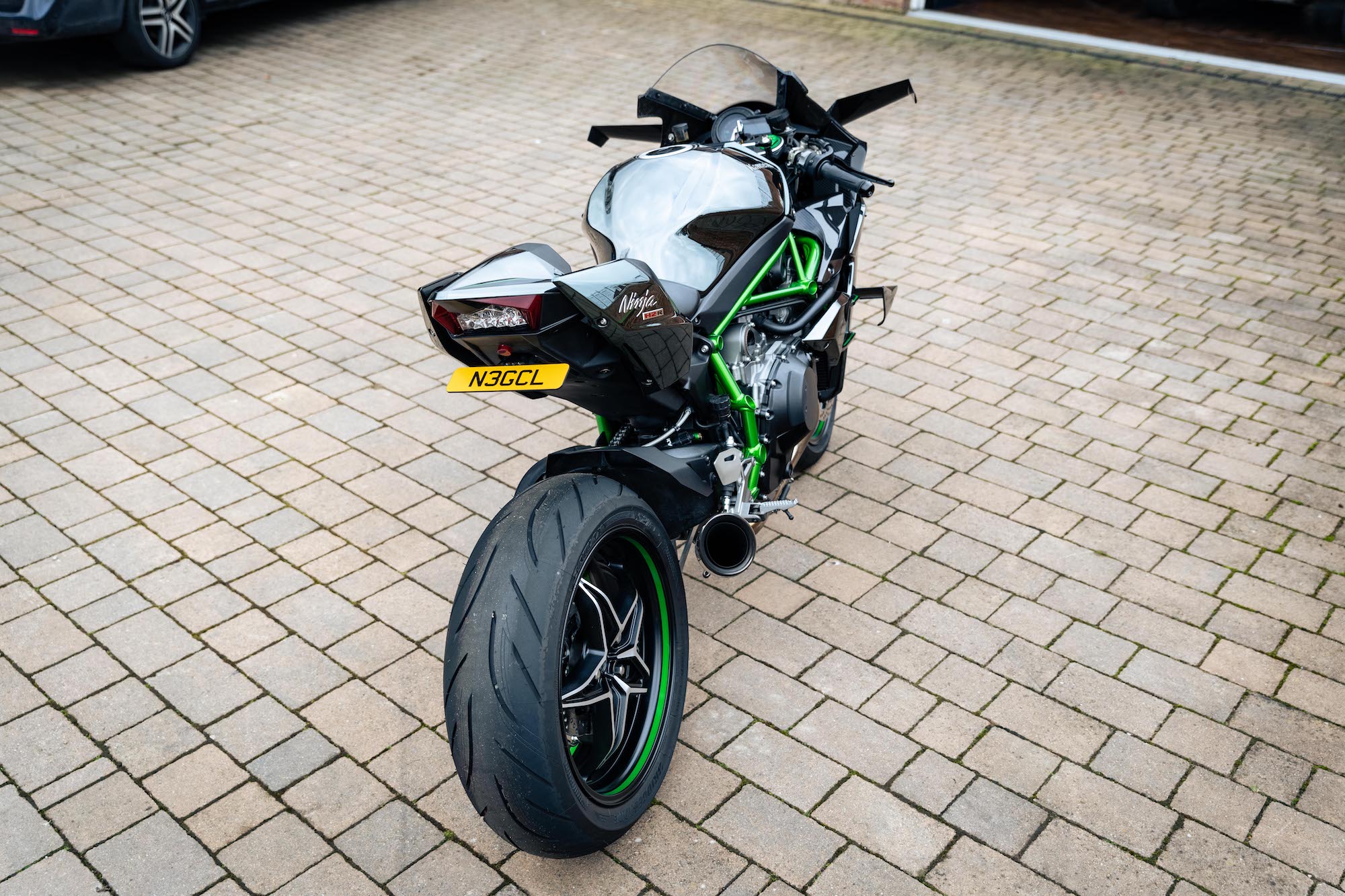 Kawasaki ninja h2r on sale street legal