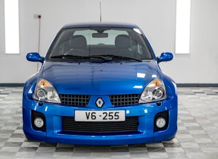 2004 RENAULT CLIO V6 PHASE 2 - 13,880 MILES