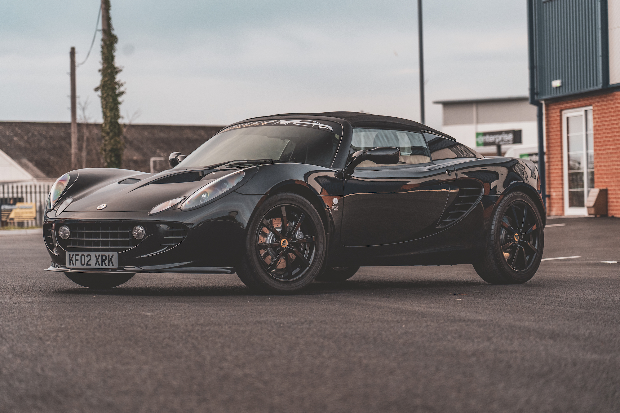 Amazon.co.jp: AutoArt Lotus Elise 2002 1/43 Mini Car Black