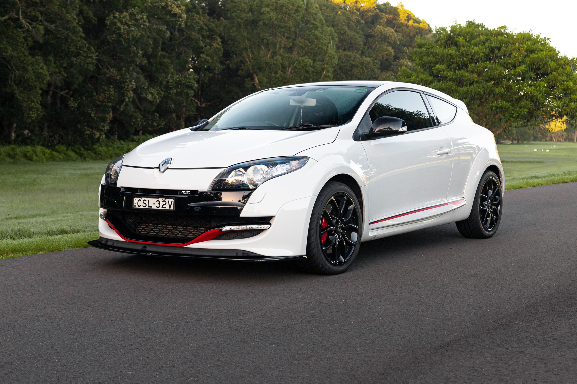 ミニッツ ASC RENAULT MEGANE R.S. 7106UbIlDaL._UF350,350_QL50_.jpg