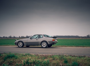 1986 PORSCHE 944 - 22,277 KM