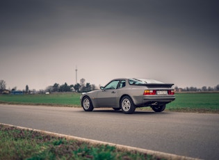 1986 PORSCHE 944 - 22,277 KM