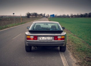 1986 PORSCHE 944 - 22,277 KM