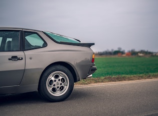 1986 PORSCHE 944 - 22,277 KM