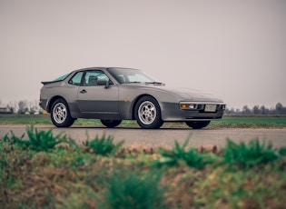 1986 PORSCHE 944 - 22,277 KM