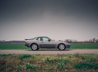 1986 PORSCHE 944 - 22,277 KM