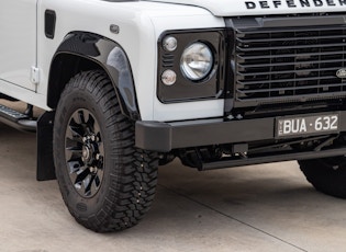 2015 LAND ROVER DEFENDER 110 XS STATION WAGON - 2,771 KM