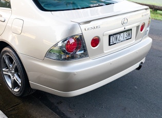 2004 LEXUS IS 300