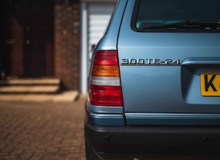 1992 MERCEDES-BENZ (W124) 300 TE-24  