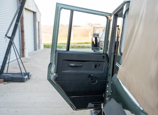 2015 LAND ROVER DEFENDER 110 DOUBLE CAB - 9,419 MILES