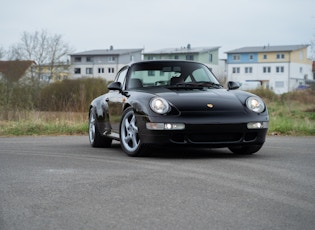 1995 PORSCHE 911 (993) CARRERA 4S - PRE-PRODUCTION