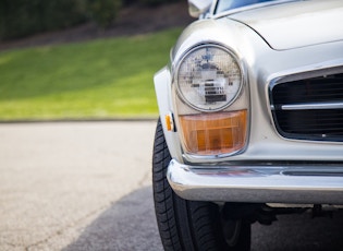 1968 MERCEDES-BENZ 280 SL PAGODA