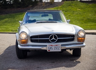 1968 MERCEDES-BENZ 280 SL PAGODA