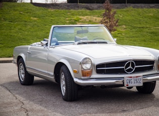 1968 MERCEDES-BENZ 280 SL PAGODA