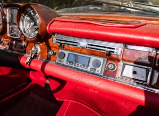 1967 MERCEDES-BENZ (W111) 250 - CABRIOLET CONVERSION