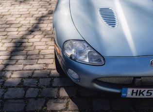 2001 JAGUAR XKR 4.0 COUPE