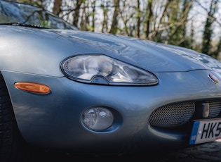 2001 JAGUAR XKR 4.0 COUPE