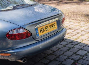 2001 JAGUAR XKR 4.0 COUPE