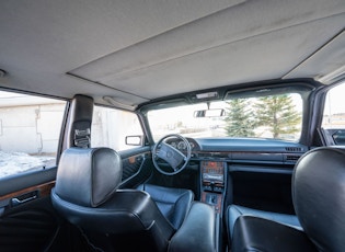 1990 MERCEDES-BENZ (W126) 560 SEL