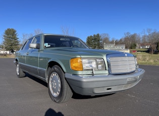 1987 MERCEDES-BENZ (W126) 560 SEL