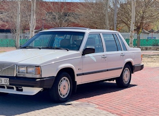 1988 VOLVO 740 GLE