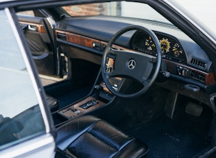 1990 MERCEDES-BENZ (W126) 560 SEC