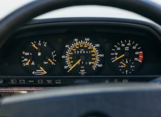 1990 MERCEDES-BENZ (W126) 560 SEC