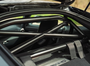 2017 MERCEDES-AMG GT R