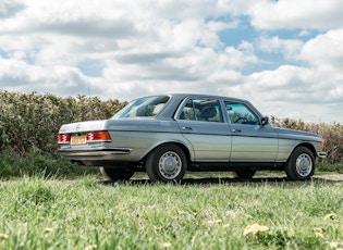 1983 MERCEDES-BENZ (W123) 280 E 