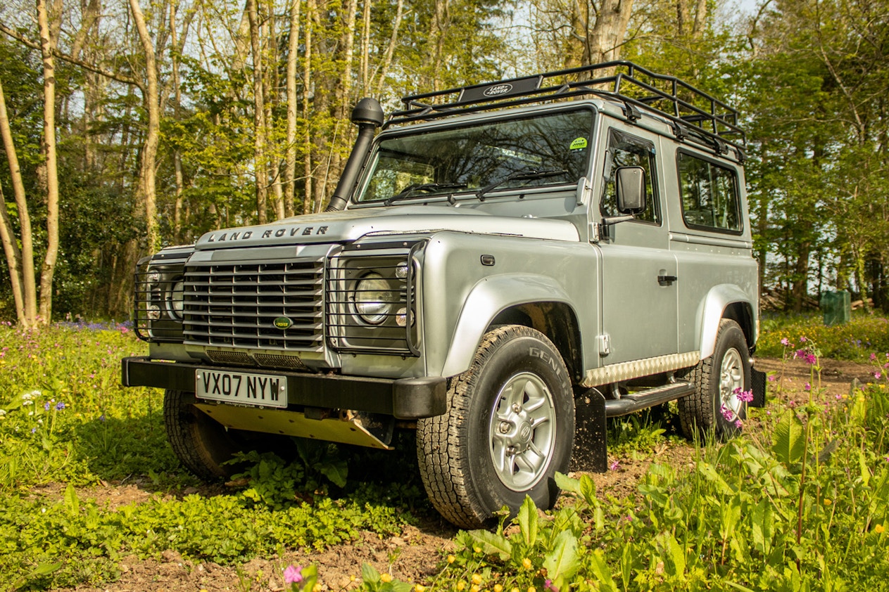 2007 LAND ROVER DEFENDER 90 XS STATION WAGON - 33,500 MILES