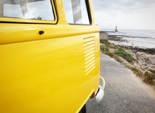 1975 VOLKSWAGEN T1 15-WINDOW SPLITSCREEN 'FLEETLINE' BUS 