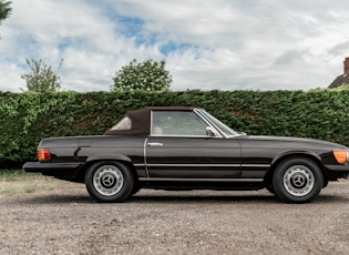 1974 MERCEDES-BENZ (R107) 450 SL