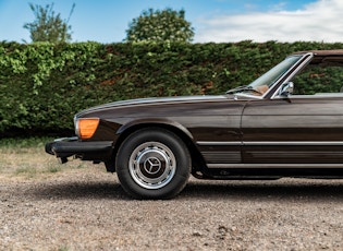 1974 MERCEDES-BENZ (R107) 450 SL