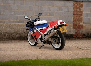 1993 HONDA VFR-400 NC30 - 962 MILES