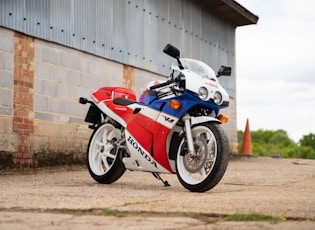 1993 HONDA VFR-400 NC30 - 962 MILES