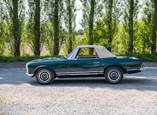 1967 MERCEDES-BENZ 250 SL PAGODA - ZF 5-SPEED