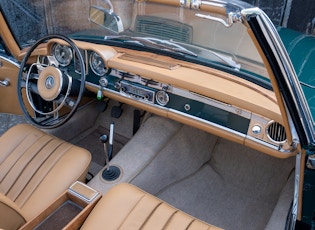 1967 MERCEDES-BENZ 250 SL PAGODA - ZF 5-SPEED