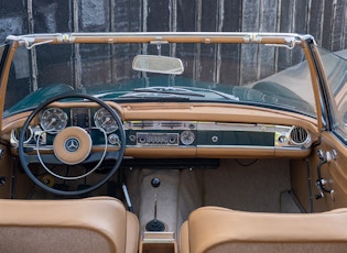 1967 MERCEDES-BENZ 250 SL PAGODA - ZF 5-SPEED