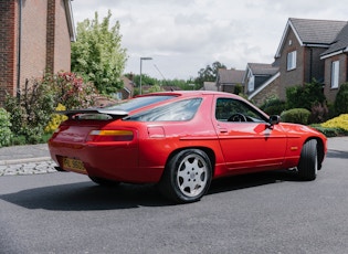 1989 PORSCHE 928 GT