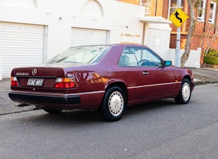 1993 MERCEDES-BENZ (W124) 300CE-24